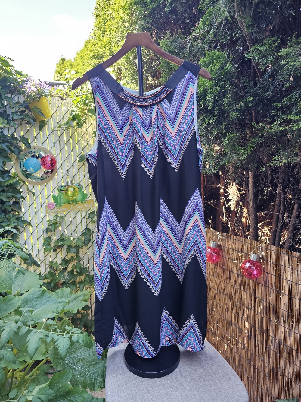 Sleeveless Retro Black Zigzag Print Women's Top